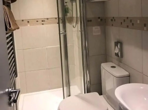 Ei8ht Brighton Apartments