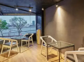 The Garden Capsule Hotel