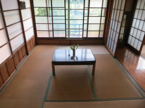 Guest House Nishiki - Hostel