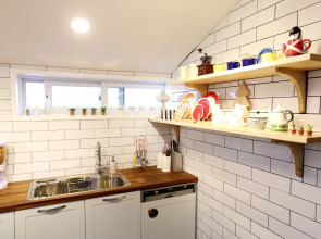 WITH U Hotel & Guesthouse