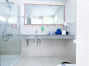 Aparthotel Playa del Sol - Adults Only