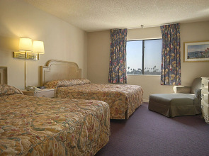 Ramada by Wyndham Los Angeles/Koreatown West