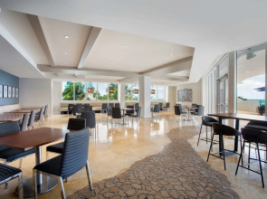 DoubleTree Resort & Spa by Hilton Ocean Point-N. Miami Beach