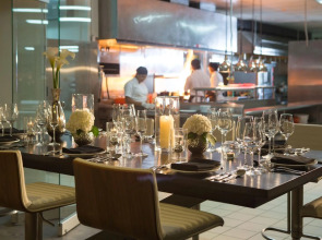 Renaissance Santo Domingo Jaragua Hotel & Casino