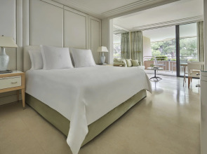 Отель Grand-Hôtel du Cap-Ferrat, A Four Seasons