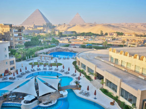 Le Meridien Pyramids Hotel & Spa