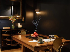 NEWHOTEL REPUBLIQUE (ex Albert's Hotel)