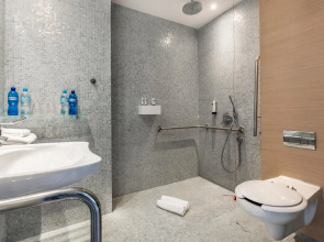 Sound Garden Hotel Airport