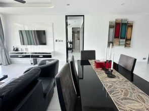 Absolute Twin Sands Resort & Spa