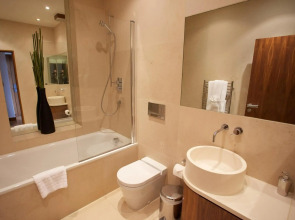 Park Regis Lotus Hotel