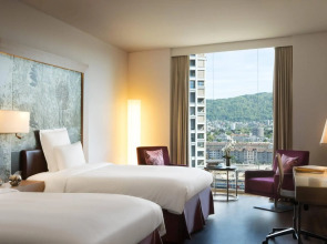 Renaissance Zürich Tower Hotel