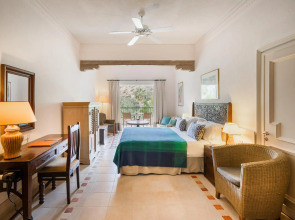 Columbia Beach Resort