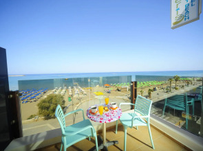 Steris Elegant Beach Hotel