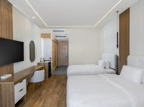 Bellagio Beach Resort