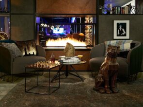 Moxy Edinburgh Airport