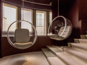 Hotel St. Petersbourg