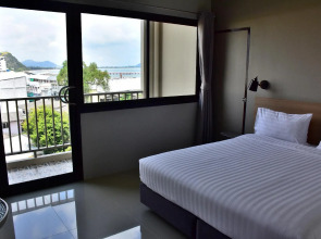 Prachuap Beach Hotel