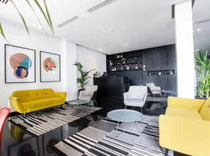 Sea Side by Zvieli Hotels