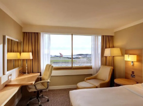Renaissance London Heathrow Hotel