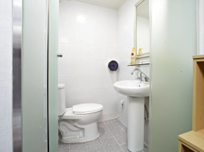 Rainbow Hotel Myeongdong