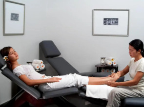 Kuta One Party Hotel