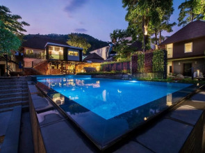 The Cliff Elegance Resort