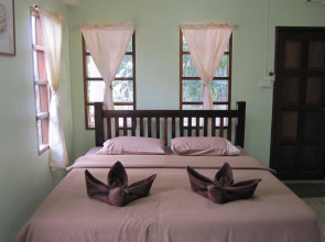 Lazy Sandals Koh Samed