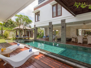 Club Corner Residence by Nagisa Bali