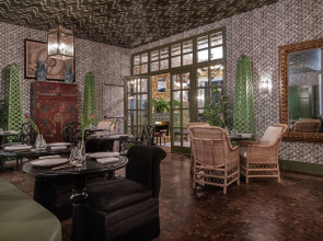 NH Collection Valencia Colón