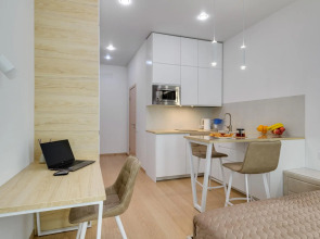 Апартаменты в небоскрёбе, центр Москвы