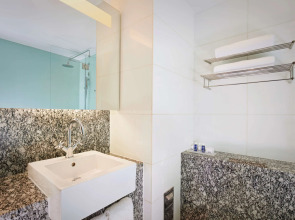 Park Plaza County Hall London