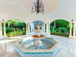 Отель Le Zenith