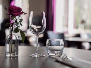 Loch Leven Hotel & Distillery