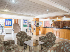 Tsokkos Holiday Hotel Apartments