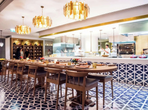 DoubleTree by Hilton Dubai - Jumeirah Beach