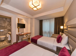 Golden Royal Hotel & Spa