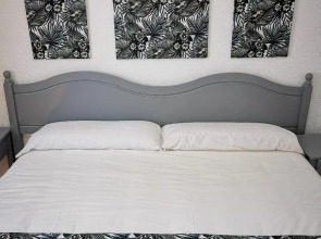 Apartamentos Oasis San Antonio