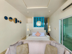 Отель Bandara On Sea