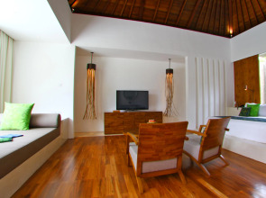 Отель Candi Beach Resort and Spa