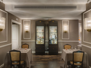 Plaza Hotel Lucchesi