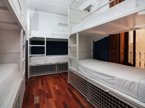 Feel Hostels City Center