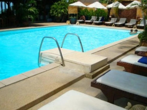 White House Beach Resort And Spa