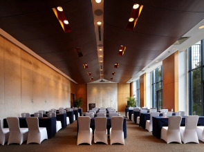 The Lake View Hotel Beijing