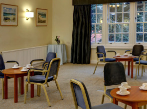 Best Western Kings Manor Hotel