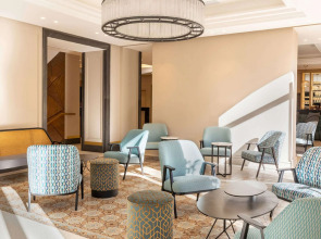 Отель Apollinaire Nice