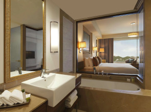 DoubleTree by Hilton Agra