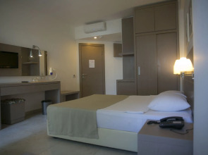 Bodrum Sea Side Beach Club Hotel