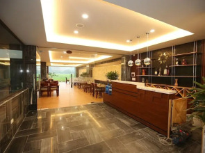 Liberty Hall Tam Coc Hotel & Villa