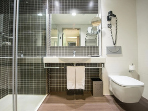 Отель Aurasia Design