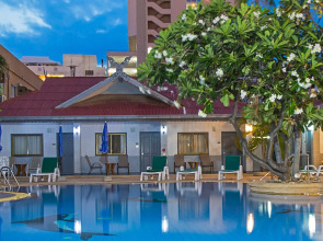 S Lodge (formally known as Sabai Lodge)